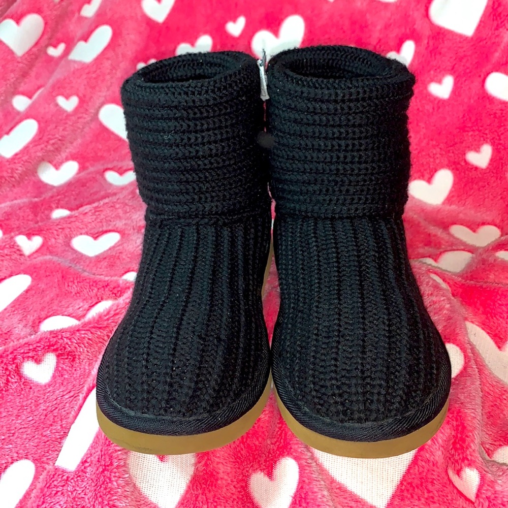 Authentic Knit Black UGG Boot Size 8 - Picture 10 of 12